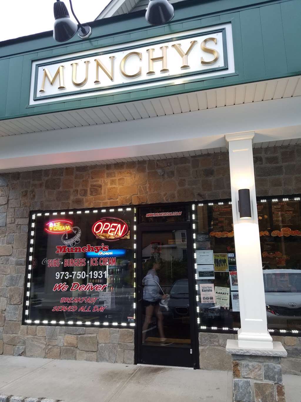 Munchys | 84 Boonton Ave, Kinnelon, NJ 07405, USA | Phone: (973) 750-1931