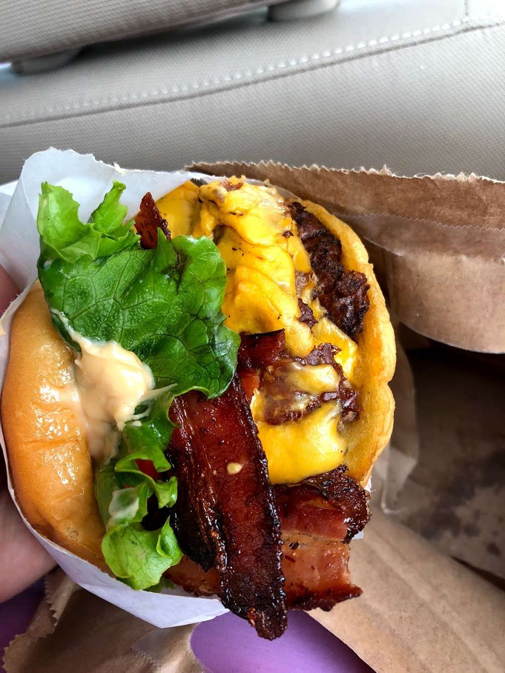 Shake Shack | 10300 Little Patuxent Pkwy #3040, Columbia, MD 21044, USA | Phone: (443) 741-8308