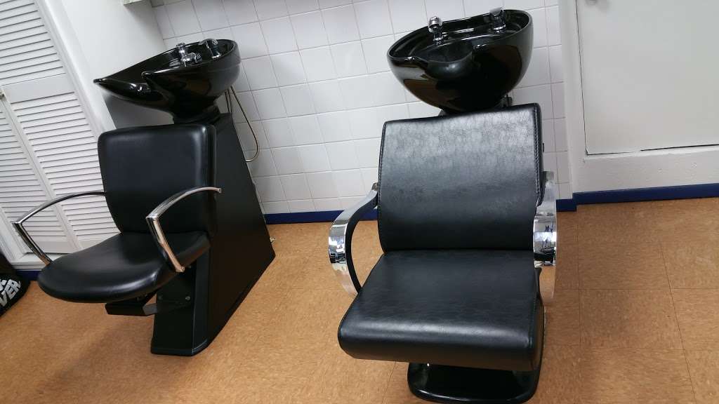 Arleen Dominican Doobie Beauty Salon 398 Bloomfield Ave, Newark, NJ