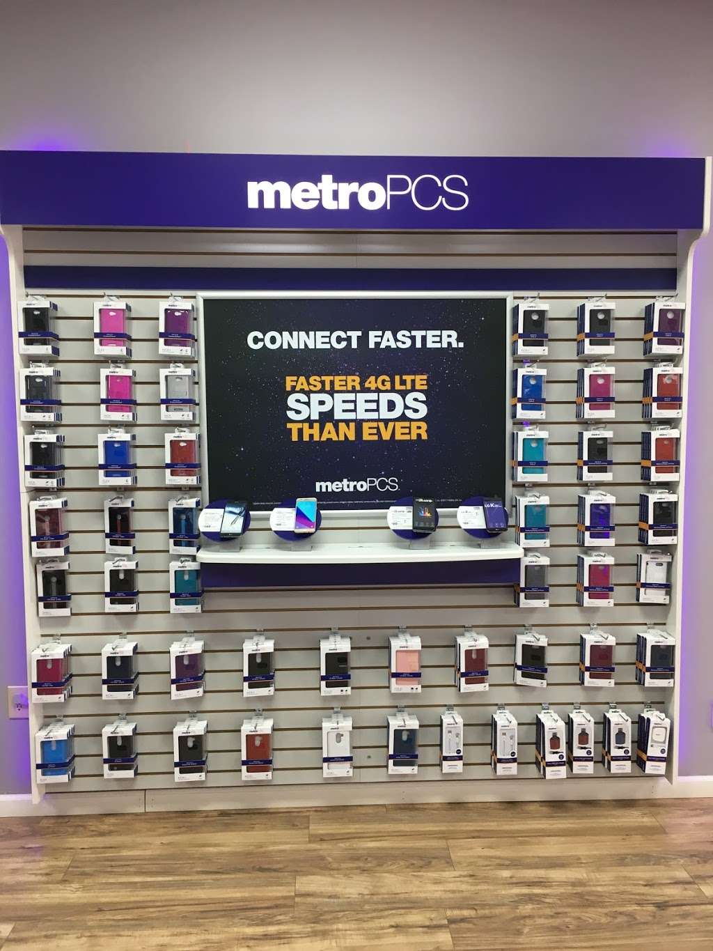 Metro by T-Mobile | 124 Sigmon Rd # 200, Lincolnton, NC 28092, USA | Phone: (888) 863-8768