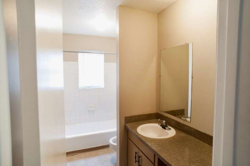 Regency North Apartments | 6024 N Jefferson St, Kansas City, MO 64118, USA | Phone: (800) 919-4951