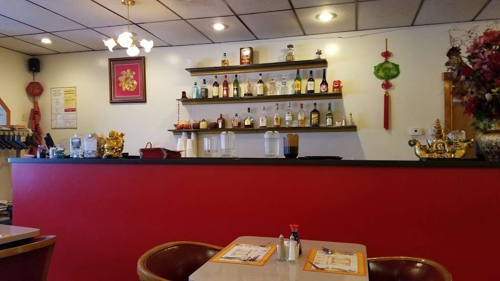 Red Fortune Chinese Restaurant | 117 Oak St, Bonner Springs, KS 66012, USA | Phone: (913) 441-1988