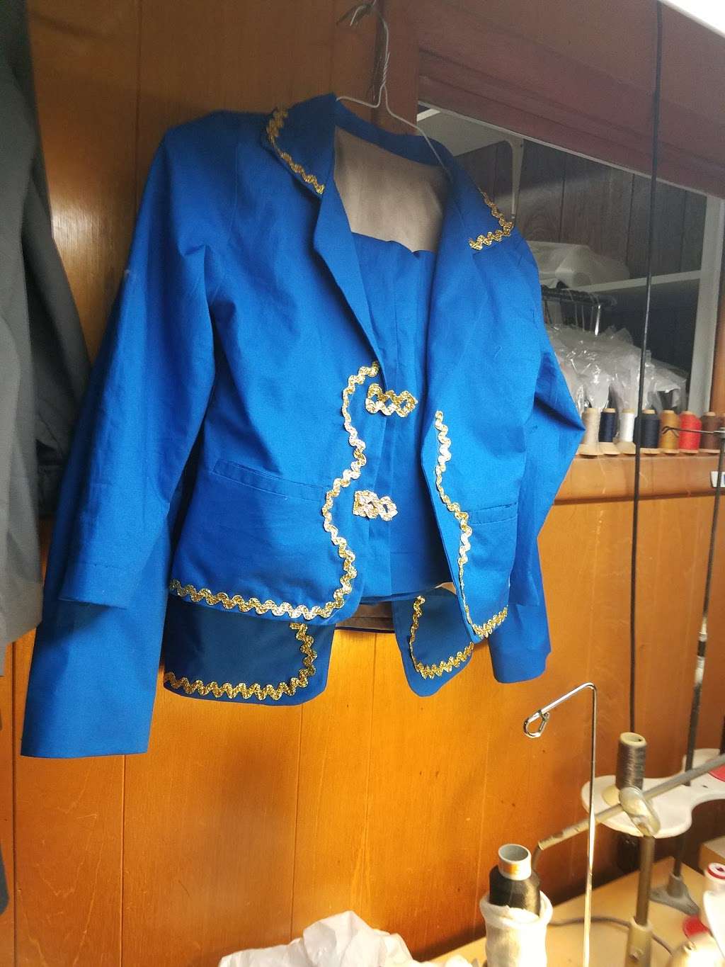 Tailor Shop | 280 N Rehoboth Blvd, Milford, DE 19963, USA | Phone: (302) 422-2055