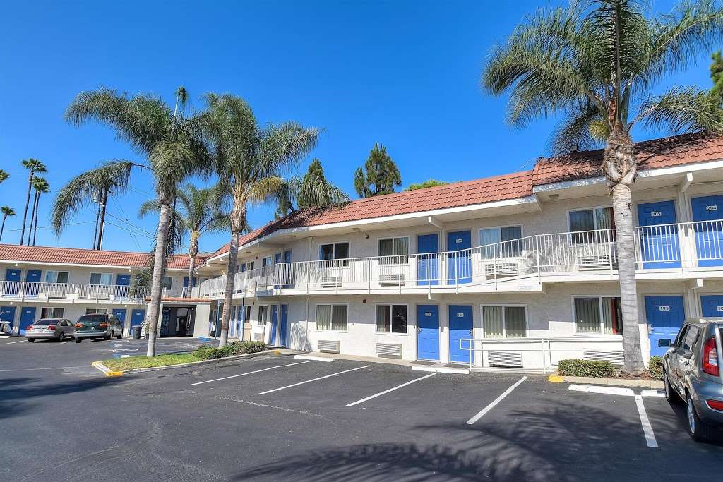 Motel 6 Los Angeles - Long Beach | 5665 E 7th St, Long Beach, CA 90804 | Phone: (562) 597-1311