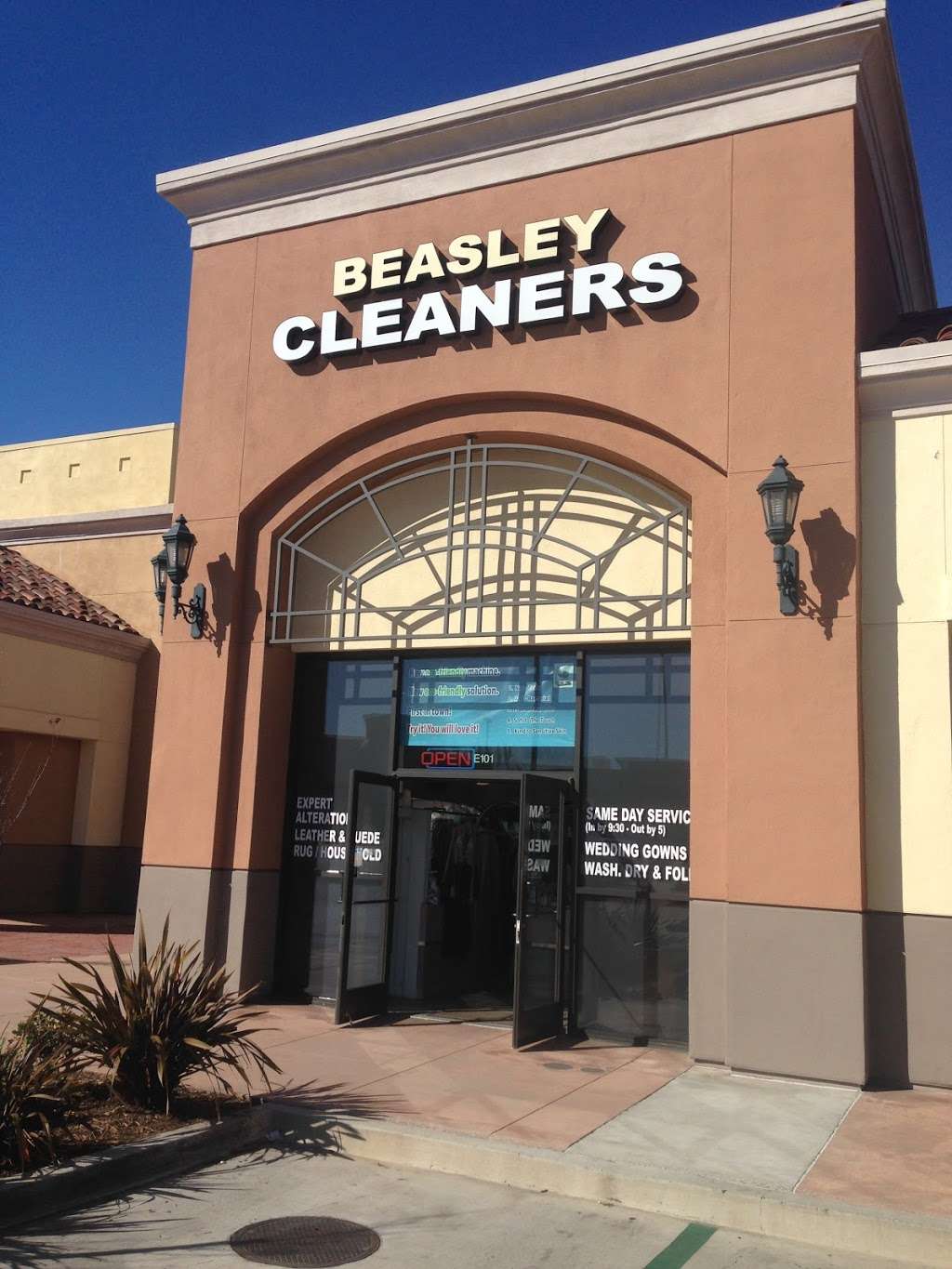 Beasley Cleaners Torrey Highlands | 7825 Highland Vlg Pl # E101, San Diego, CA 92129, USA | Phone: (858) 780-9331