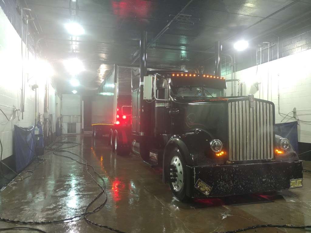 Blue Beacon Truck Wash of Baytown, TX | 6730 Thompson Rd, I-10 Exit 789, Baytown, TX 77521, USA | Phone: (281) 424-3710