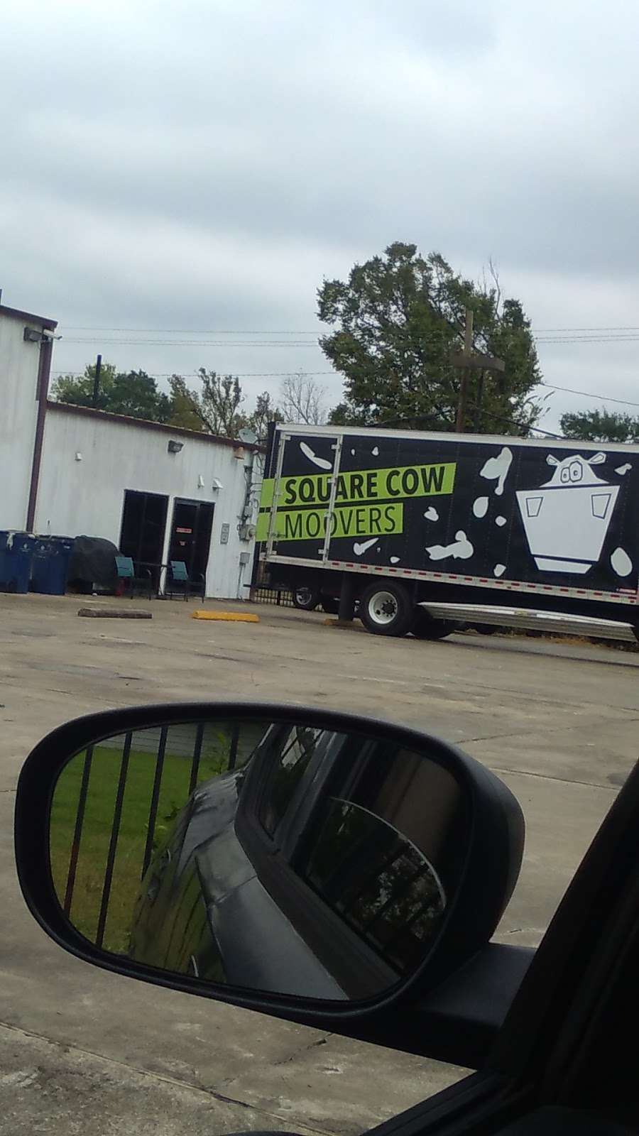 Square Cow Movers | 227 Tarver St, Houston, TX 77009, USA | Phone: (832) 956-1999