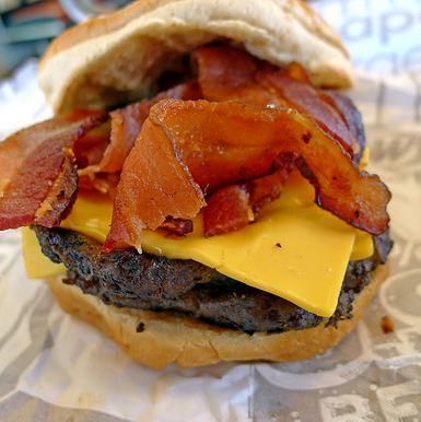 A & T Burgers #1 | 11318 S Avalon Blvd, Los Angeles, CA 90061, USA | Phone: (323) 757-0710