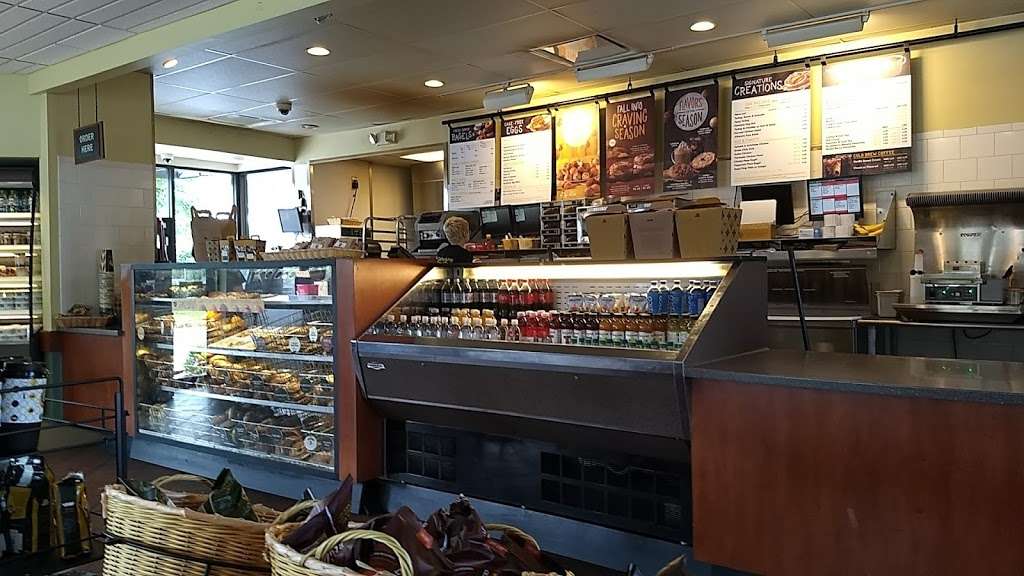 Einstein Bros. Bagels | 595 Governor Ritchie Hwy, Severna Park, MD 21146, USA | Phone: (410) 544-9470