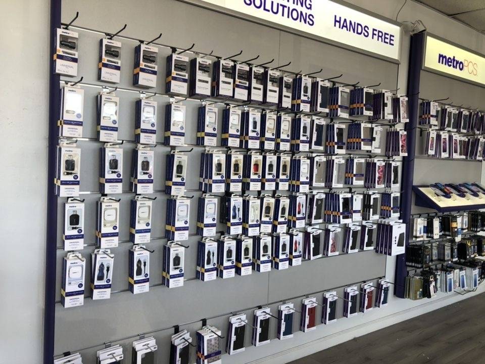 Metro By T-Mobile | 137000 Doolittle Dr, San Leandro, CA 94577, USA | Phone: (510) 957-5416