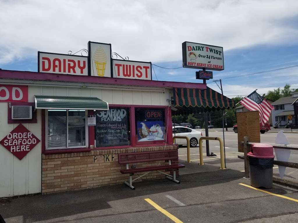 Dairy Twist | 38 Welwood Ave, Hawley, PA 18428 | Phone: (570) 390-7878