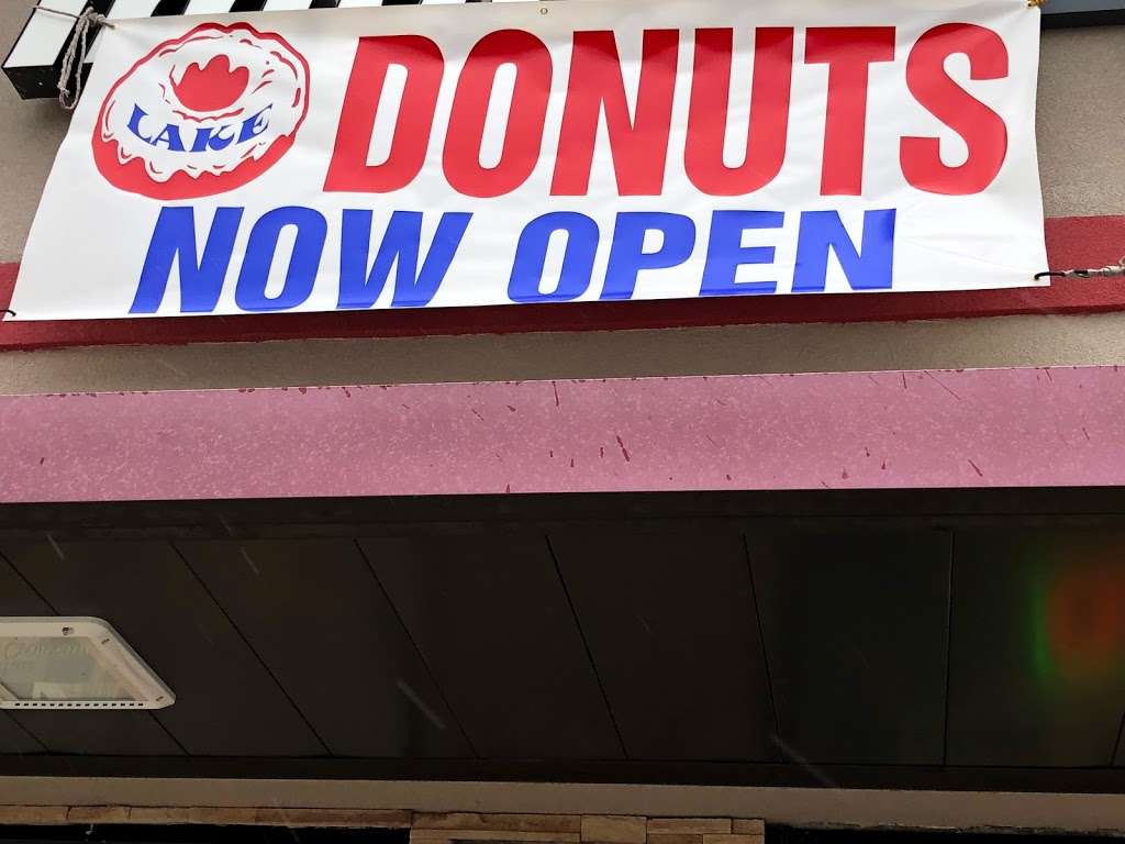 Lake Donuts | 9418 Almeda Genoa Rd, Houston, TX 77075, USA | Phone: (713) 946-4914