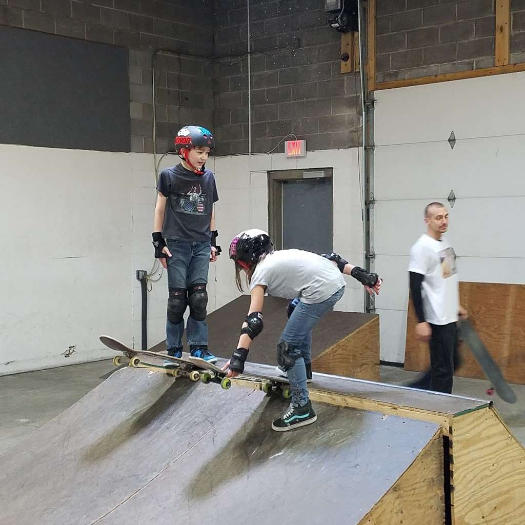 Q Skatepark | 1727 Stout Field E Dr, Indianapolis, IN 46241, USA | Phone: (317) 498-5299