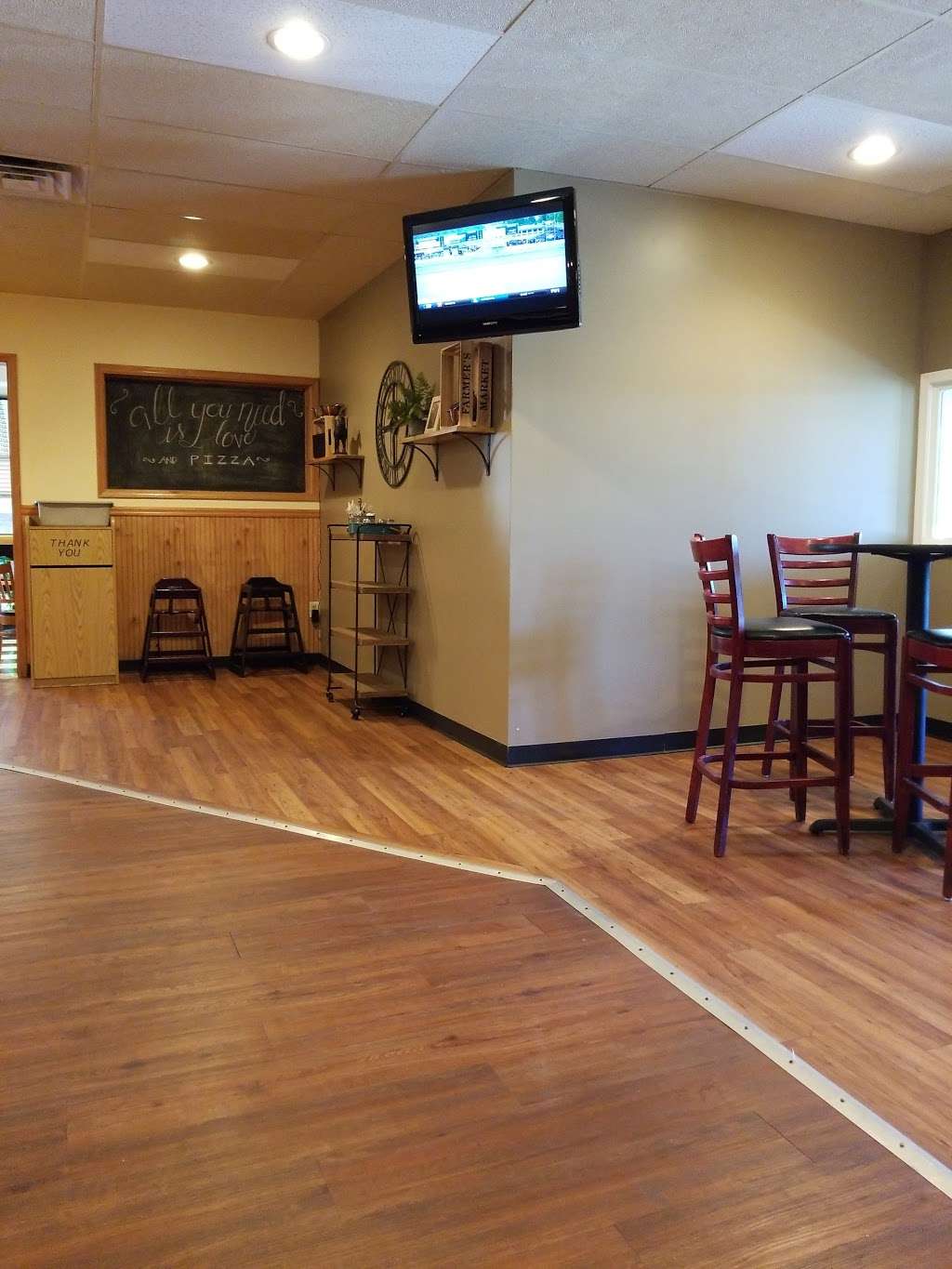 Locals Pizza | 1914 Hilltown Pike, Hilltown Township, PA 18927 | Phone: (215) 997-4440