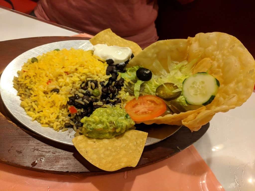 Joses Mexican Cantina | 125 Washington Valley Rd, Warren, NJ 07059, USA | Phone: (732) 563-0480