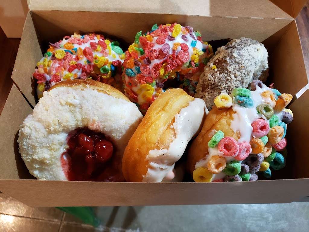 Hurts Donut Company | 8809 State Line Rd, Kansas City, MO 64114 | Phone: (816) 419-6881