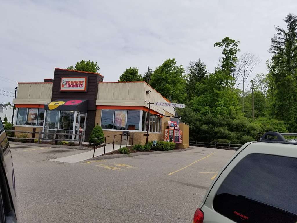 Dunkin | 263 Main St, Foxborough, MA 02035, USA | Phone: (508) 698-9216