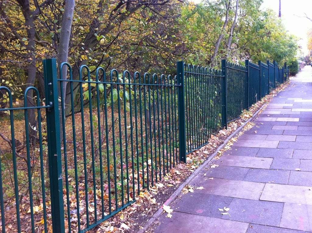 Guardian Security Fencing | Hunters Chase Garden Centre, Hunters Chase, Hutton, Brentwood CM13 1SN, UK | Phone: 01277 630787