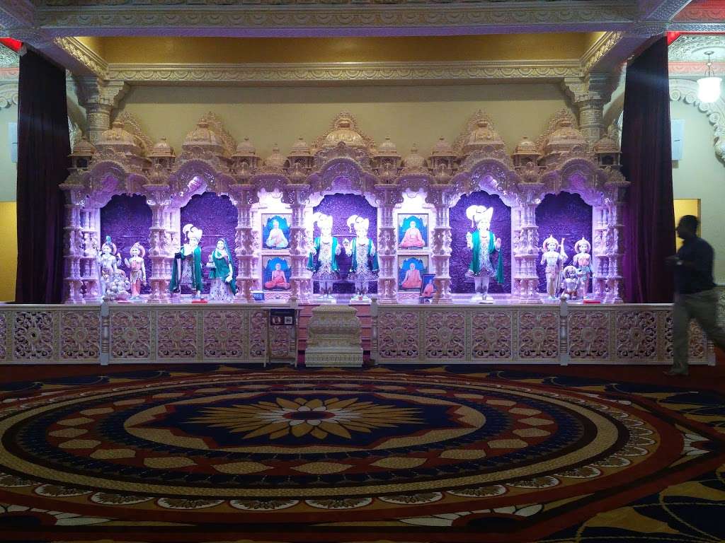 BAPS Shri Swaminarayan Mandir | 15220 W 65th St, Shawnee, KS 66217, USA | Phone: (913) 962-2424