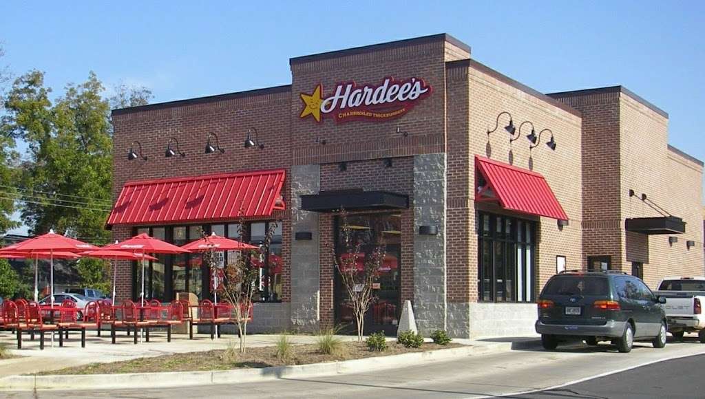 Hardees | 4201 E W.T. Harris Blvd, Charlotte, NC 28215, USA | Phone: (704) 535-6128