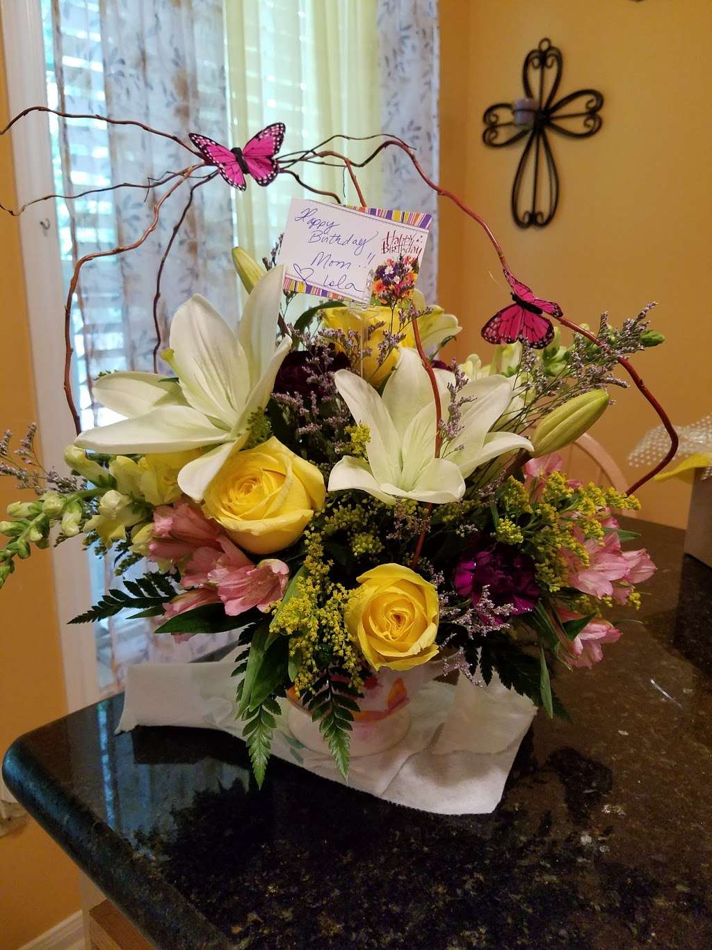 Burleson Florist | 2317 Shaver, Pasadena, Tx 77504, Pasadena, TX 77502 | Phone: (713) 472-1204