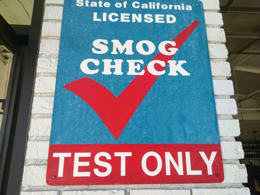 Discounts Smog | 5995 Arlington Ave, Riverside, CA 92504, USA | Phone: (951) 359-3050