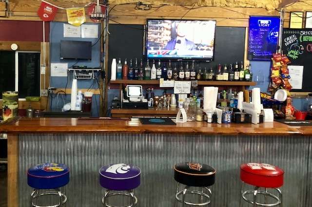 Rookies Sports Bar & Grill | 412 W Locust St, Troy, KS 66087, USA | Phone: (785) 982-1721