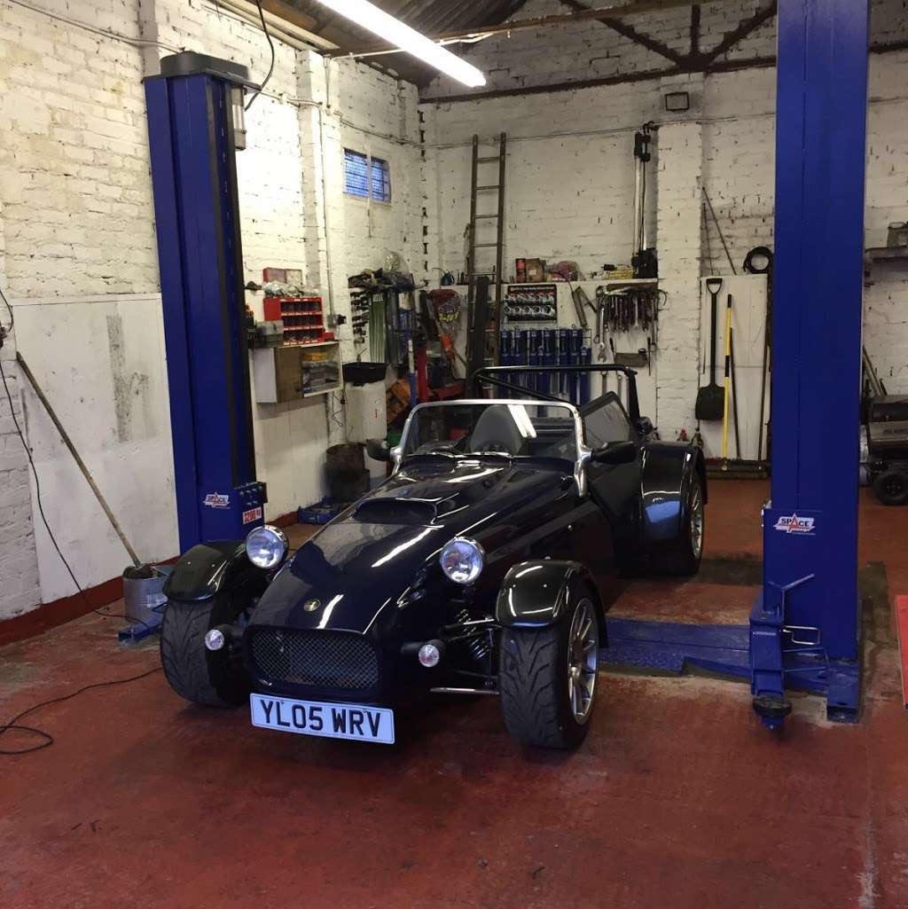 Ricks Car Care | R/O High House Farm, Ockendon Rd, Upminster RM14 2DN, UK | Phone: 01708 222248