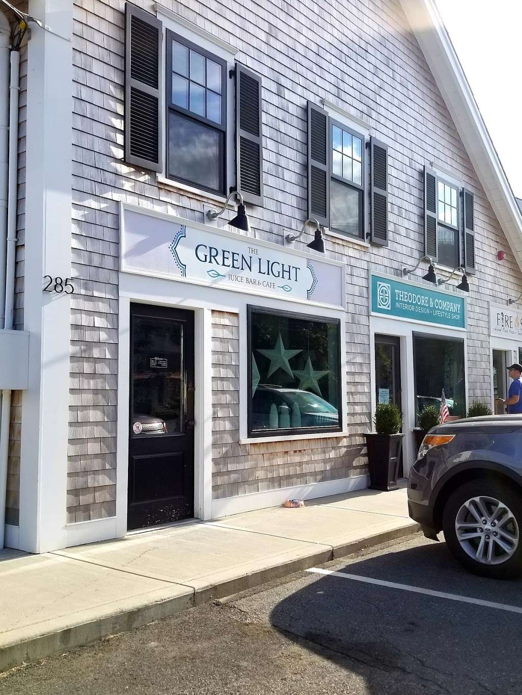 The Green Light | 285 St George St, Duxbury, MA 02332, USA | Phone: (781) 452-7397