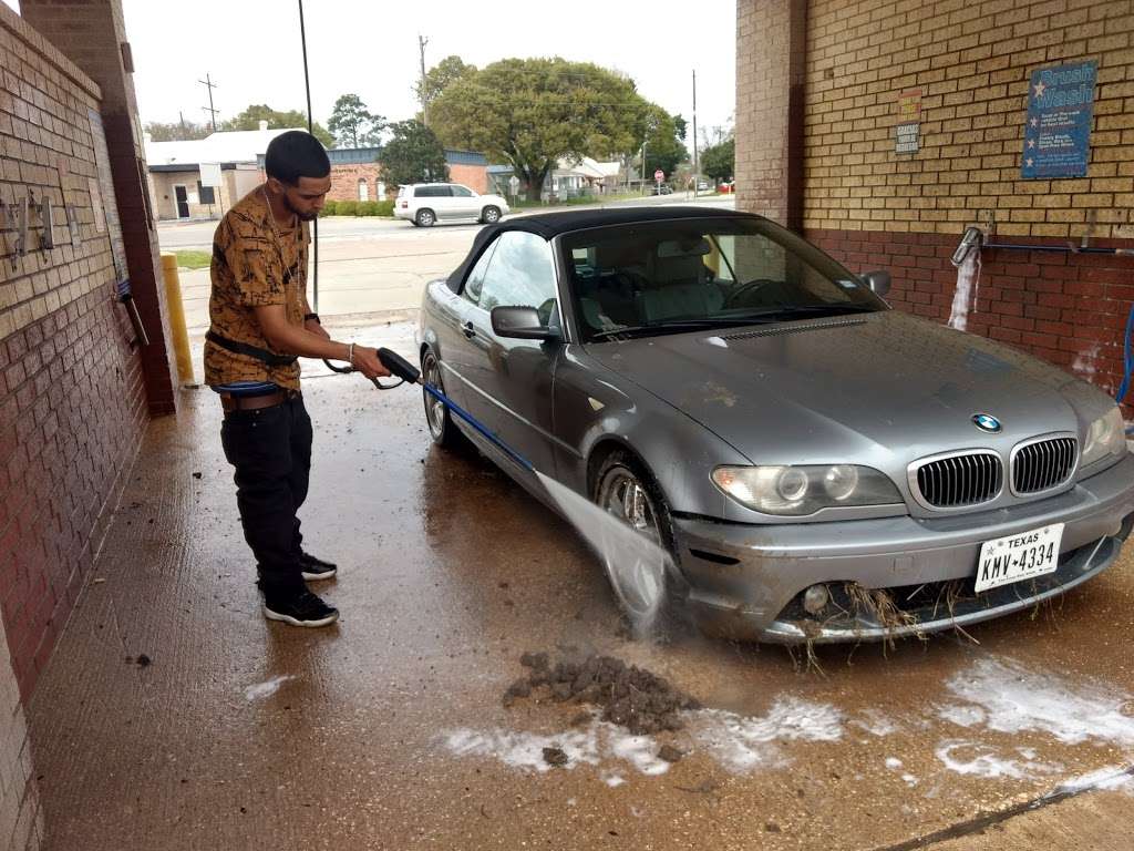 Main Street Car Wash | 1312 N Main St, Liberty, TX 77575, USA | Phone: (936) 336-4171