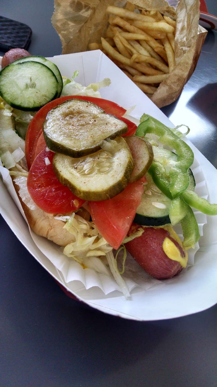 Byrons Hot Dog | 1701 W Lawrence Ave, Chicago, IL 60640, USA | Phone: (773) 271-0900