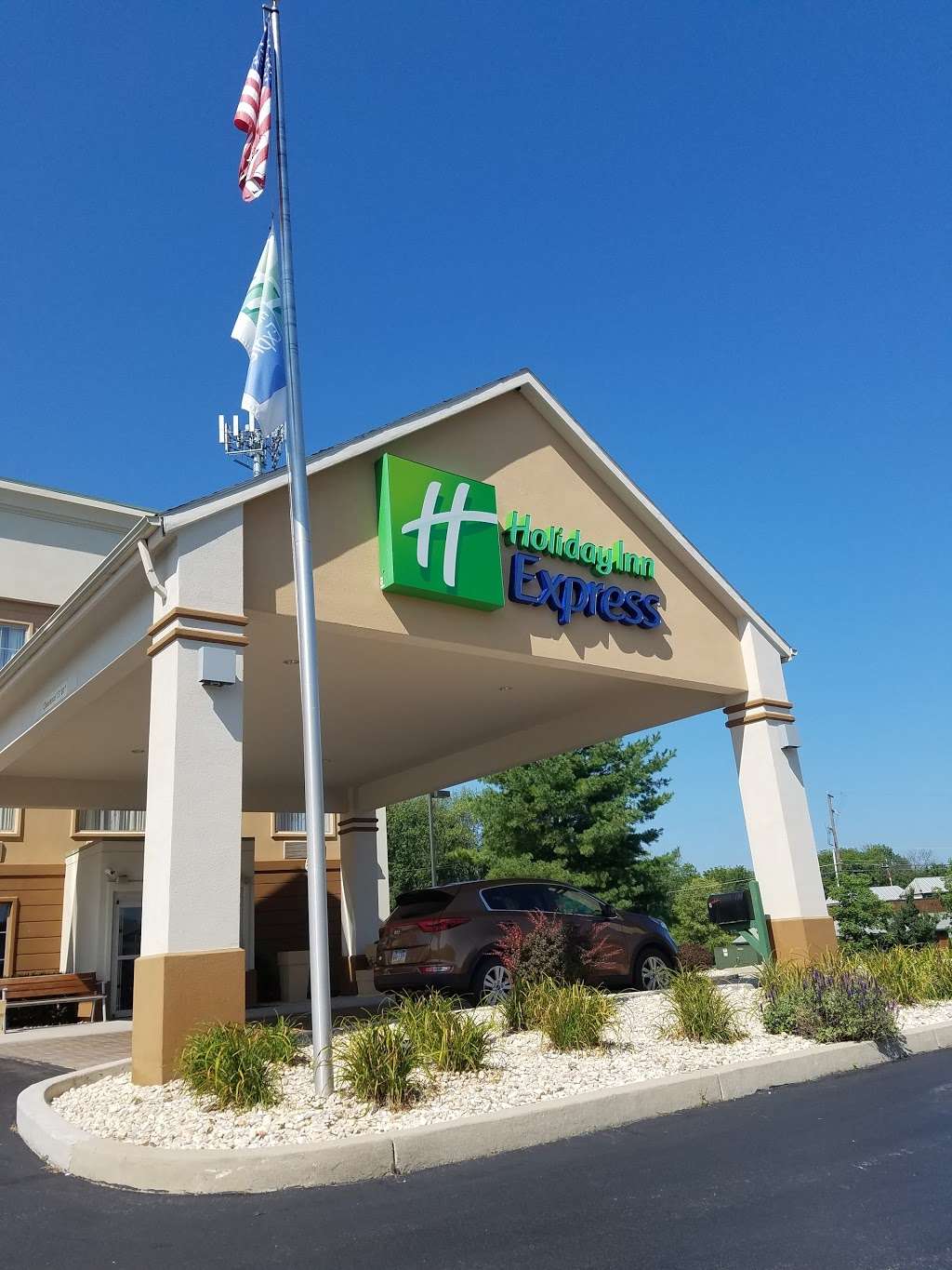 Holiday Inn Express Hanover | 305 Wilson Ave, Hanover, PA 17331, USA | Phone: (717) 637-1228