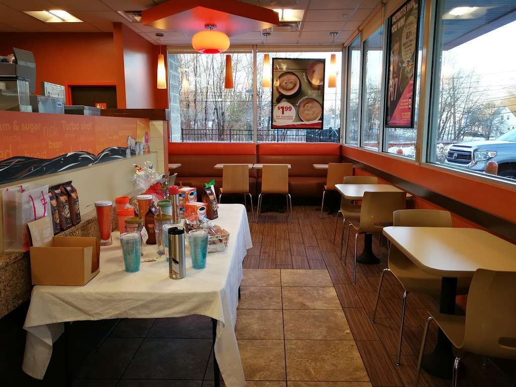 Dunkin | 15 Lafayette Rd, Salisbury, MA 01952, USA | Phone: (978) 463-9338