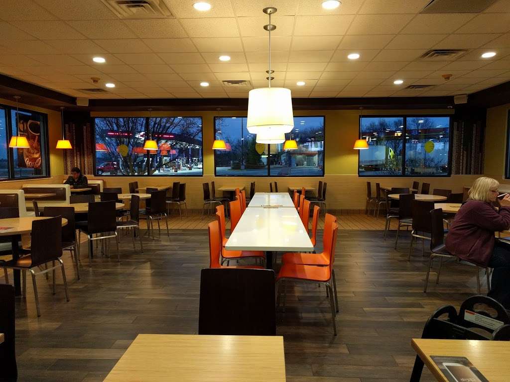 McDonalds | 19 N 649, Hwy 20, Hampshire, IL 60140, USA | Phone: (847) 683-9953