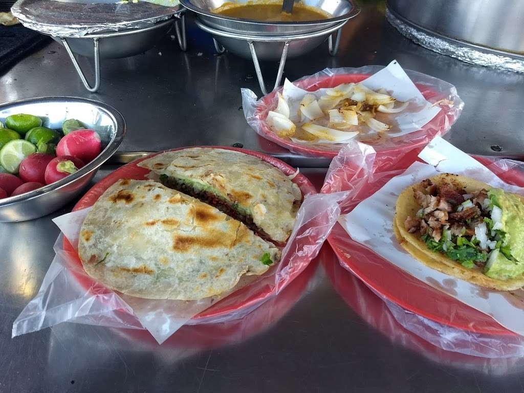 Tacos "El Jalisco" | De La Paz 457, Soler, 22530 Tijuana, B.C., Mexico