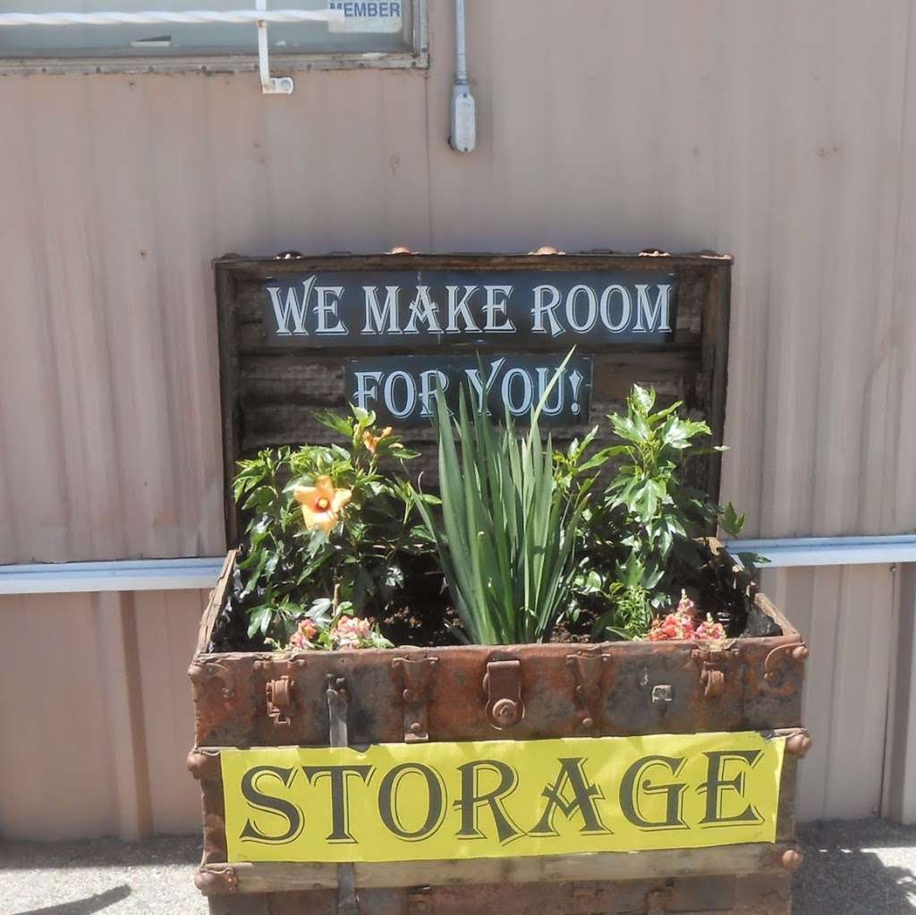 Grand Ave Storage | 33033 Riverside Dr, Lake Elsinore, CA 92530, USA | Phone: (951) 609-3307