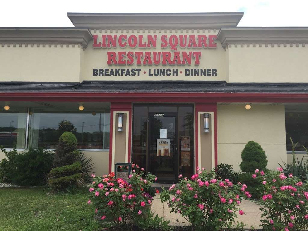 Lincoln Square Pancake House in Columbus | 2315 W Jonathan Moore Pike, Columbus, IN 47201, USA | Phone: (812) 657-7420