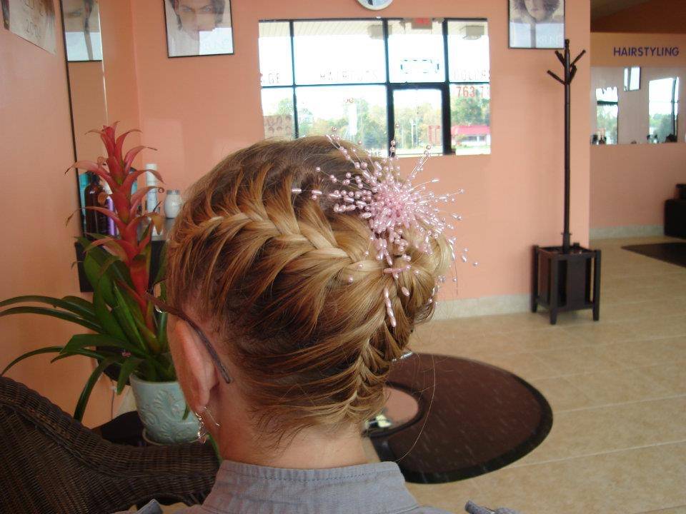 MN HAIRSTYLING | 8654 Central Ave NE, Minneapolis, MN 55434, USA | Phone: (763) 717-9090