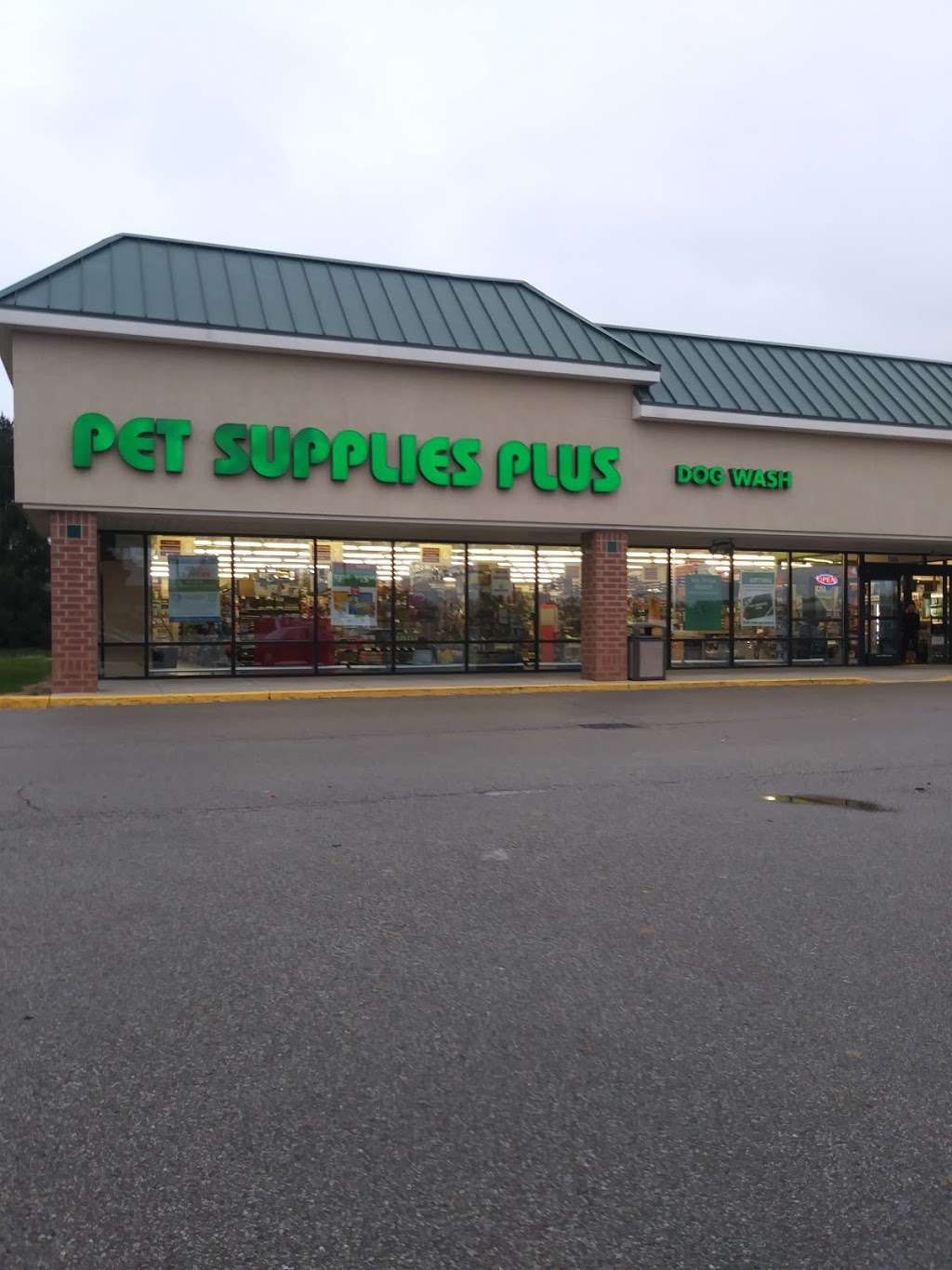 Pet Supplies Plus | 7236 Fishers Crossing Dr, Fishers, IN 46038, USA | Phone: (317) 845-0325