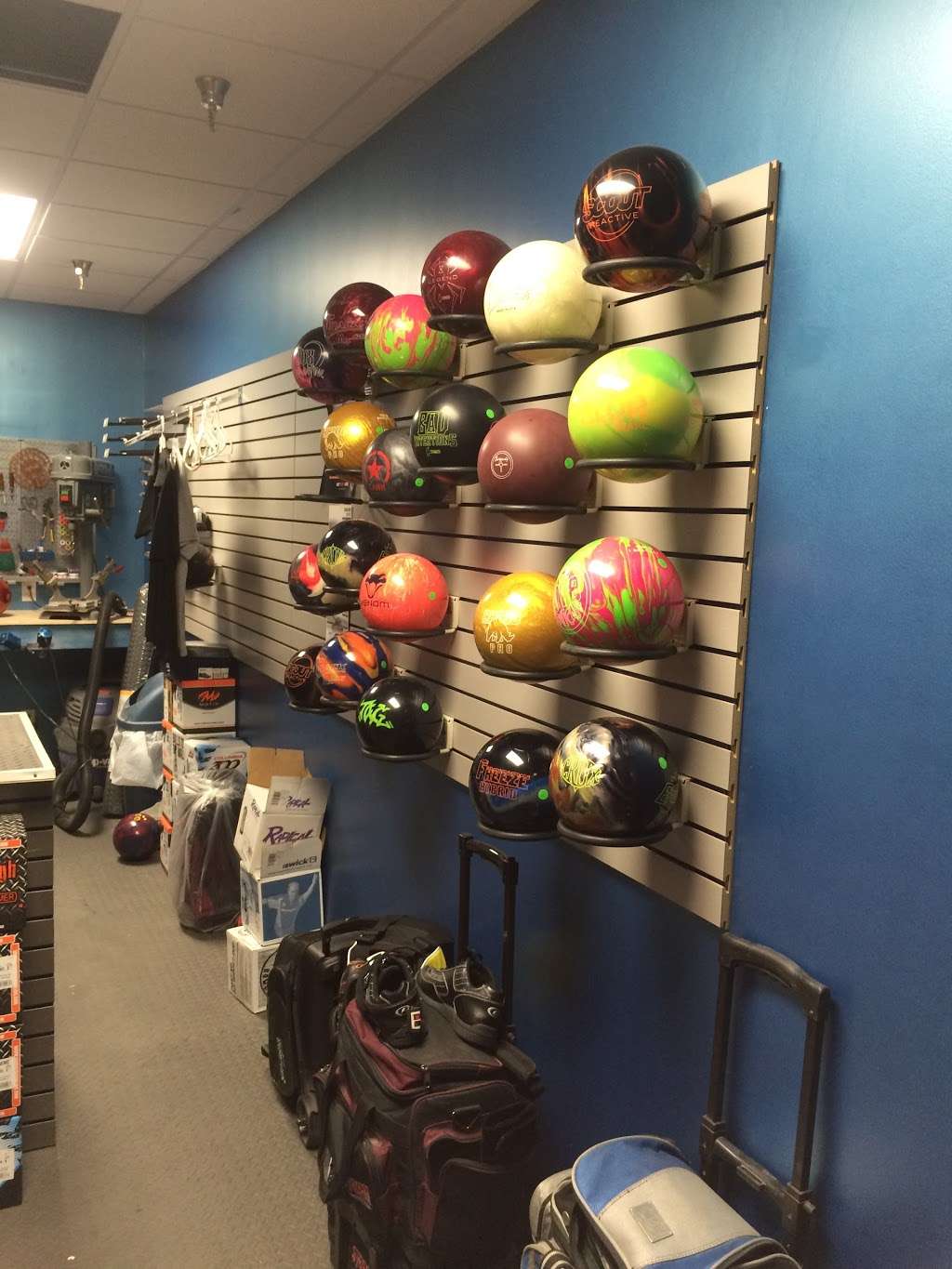 Billys Pro Shop | 2390 Wilson Rd, Humble, TX 77396, USA | Phone: (281) 594-6037