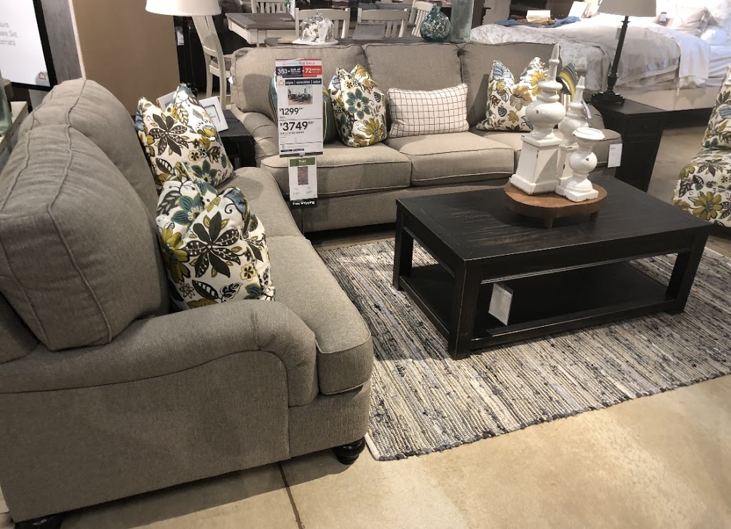 Florida Family Furniture | 20180 US-27, Clermont, FL 34715, United States | Phone: (352) 432-6126