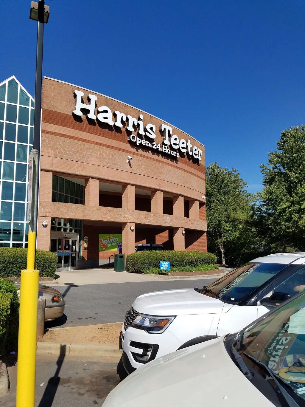 Harris Teeter | 2201 W W.T.Harris Blvd, Charlotte, NC 28269, USA | Phone: (704) 596-1353