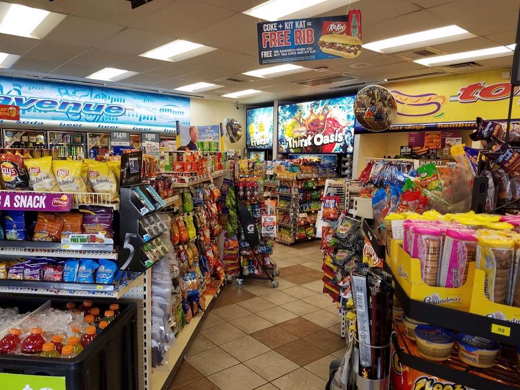 ampm | 625 Sycamore Ave, Vista, CA 92083, USA | Phone: (619) 361-9506