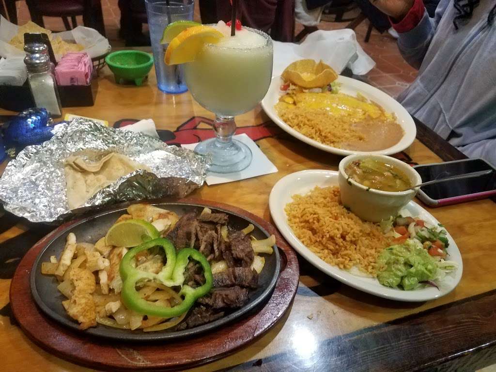 Casa Nueva Mexican Restaurant & Bar | 2209 Cypress Creek Pkwy, Houston, TX 77090, USA | Phone: (281) 781-7376