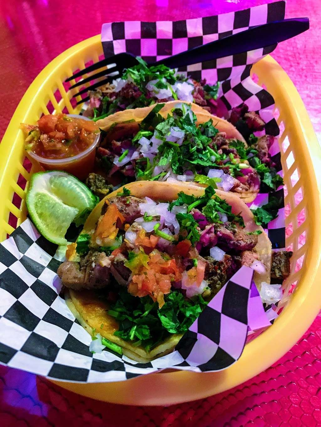 Gonzos Tacos | 825 N Harbor Blvd, Fullerton, CA 92832, USA | Phone: (888) 945-8226