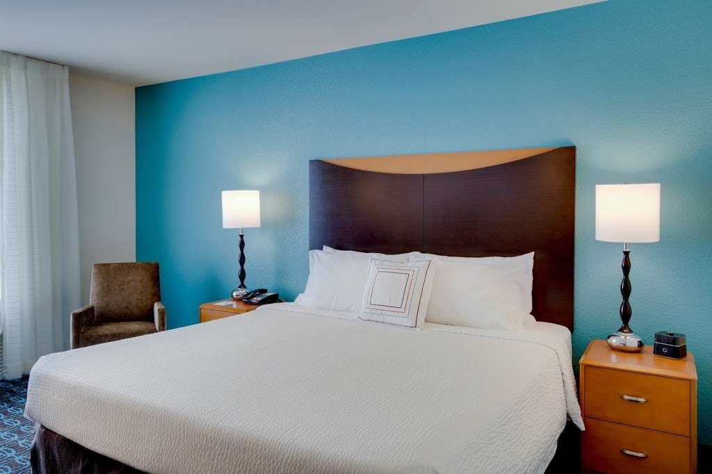 Fairfield Inn & Suites by Marriott Melbourne West/Palm Bay | 4355 W New Haven Ave, Melbourne, FL 32904, USA | Phone: (321) 722-2220