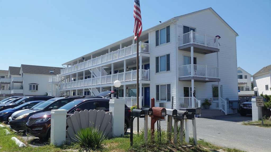 Adams Ocean Front Motel | 4 Read Avenue, Dewey Beach, DE 19971, USA | Phone: (302) 227-3030