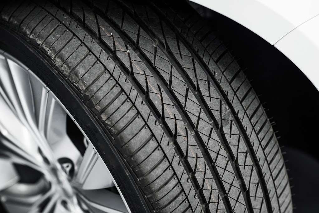 3 Js Discount Tire | 3280 Concord Rd, Aston, PA 19014 | Phone: (610) 494-3500