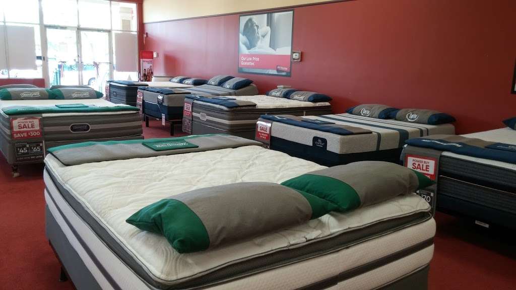 Mattress Firm Newtown | 228 S Main St Unit 230, Newtown, CT 06470, USA | Phone: (203) 426-9238