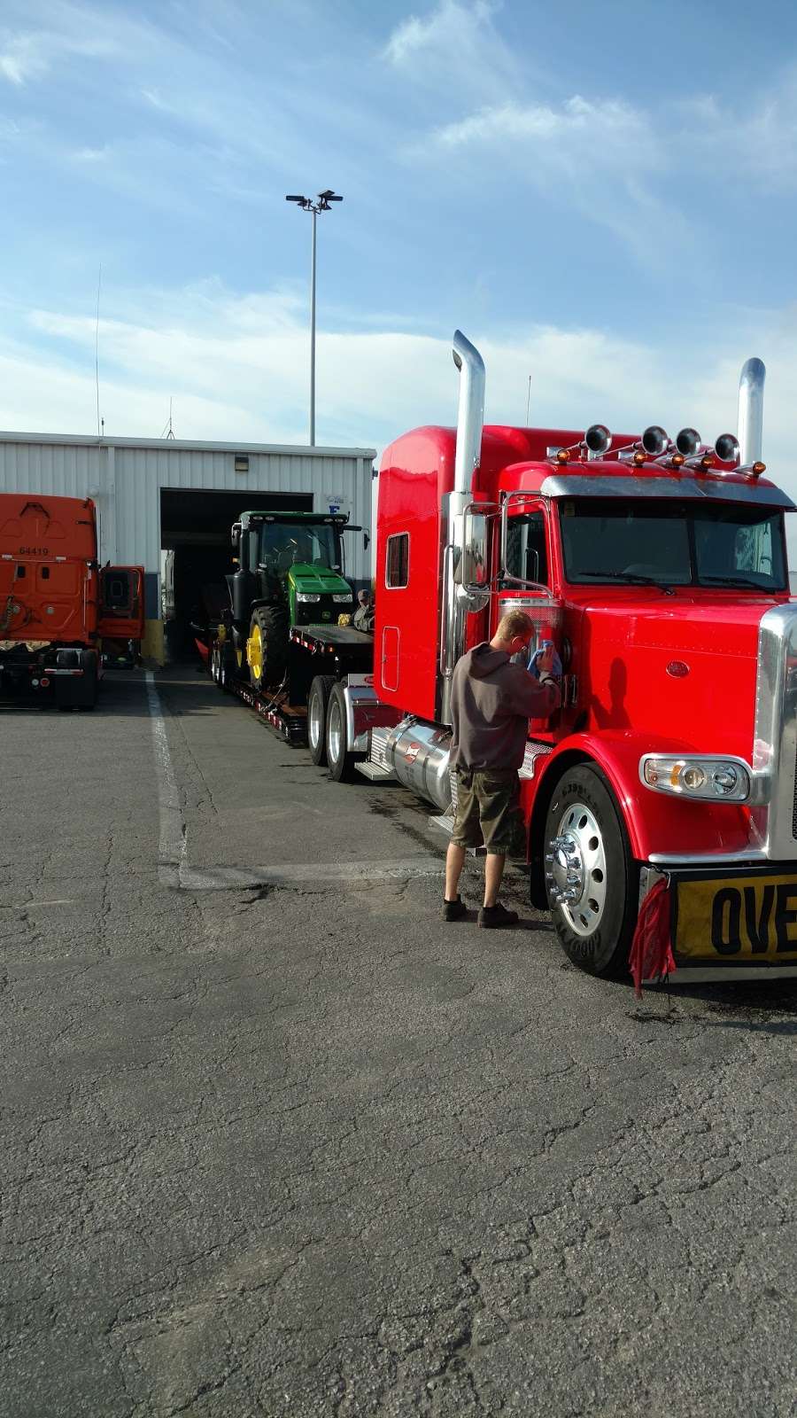 First Class Truck Wash | 2930 E 500 N, Whiteland, IN 46184, USA | Phone: (317) 535-9274